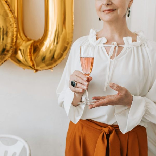 Waarom willen single vrouwen boven de 50 geen relatie meer Waarom willen single vrouwen boven de 50 geen relatie meer